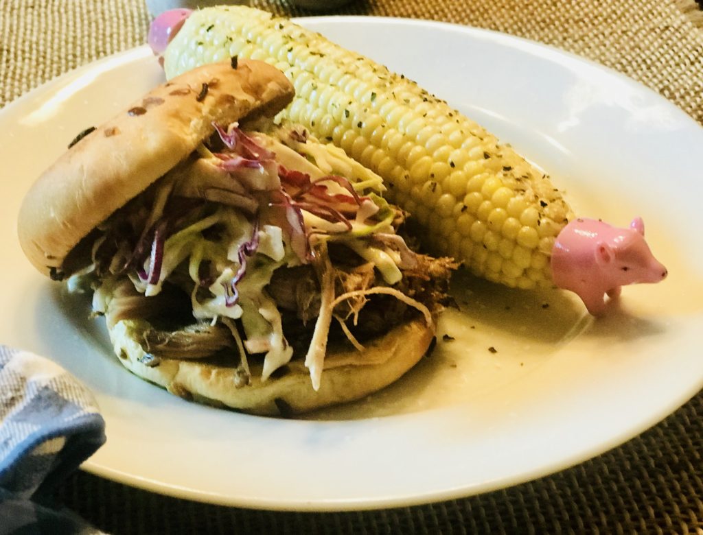 Pulled Pork Sandwiches With Creamy Coleslaw And Spicy Vinegar Sauce 6682